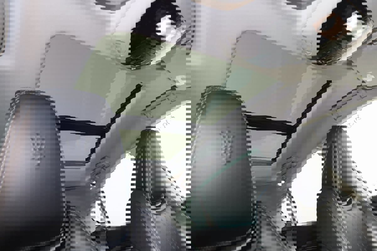 Used 2018 Maserati Levante S GranSport image 11