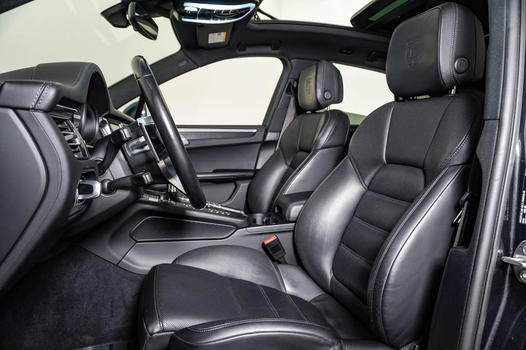 Certified 2020 Porsche Macan GTS AWD/4WD image 5