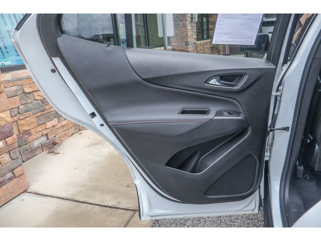 Used 2022 Chevrolet Equinox RS image 16