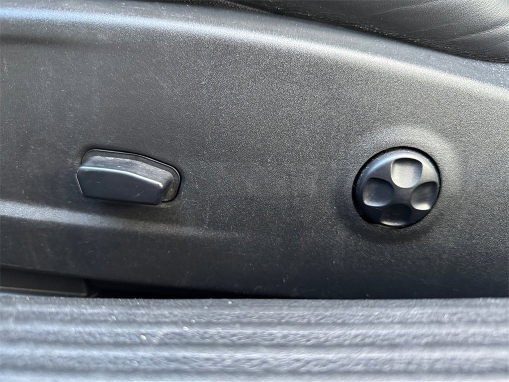 Used 2019 Dodge Challenger SRT Hellcat image 25