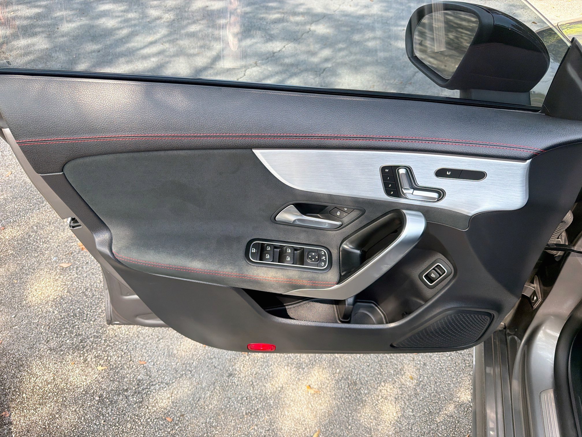 Used 2023 Mercedes-Benz CLA 250 image 19