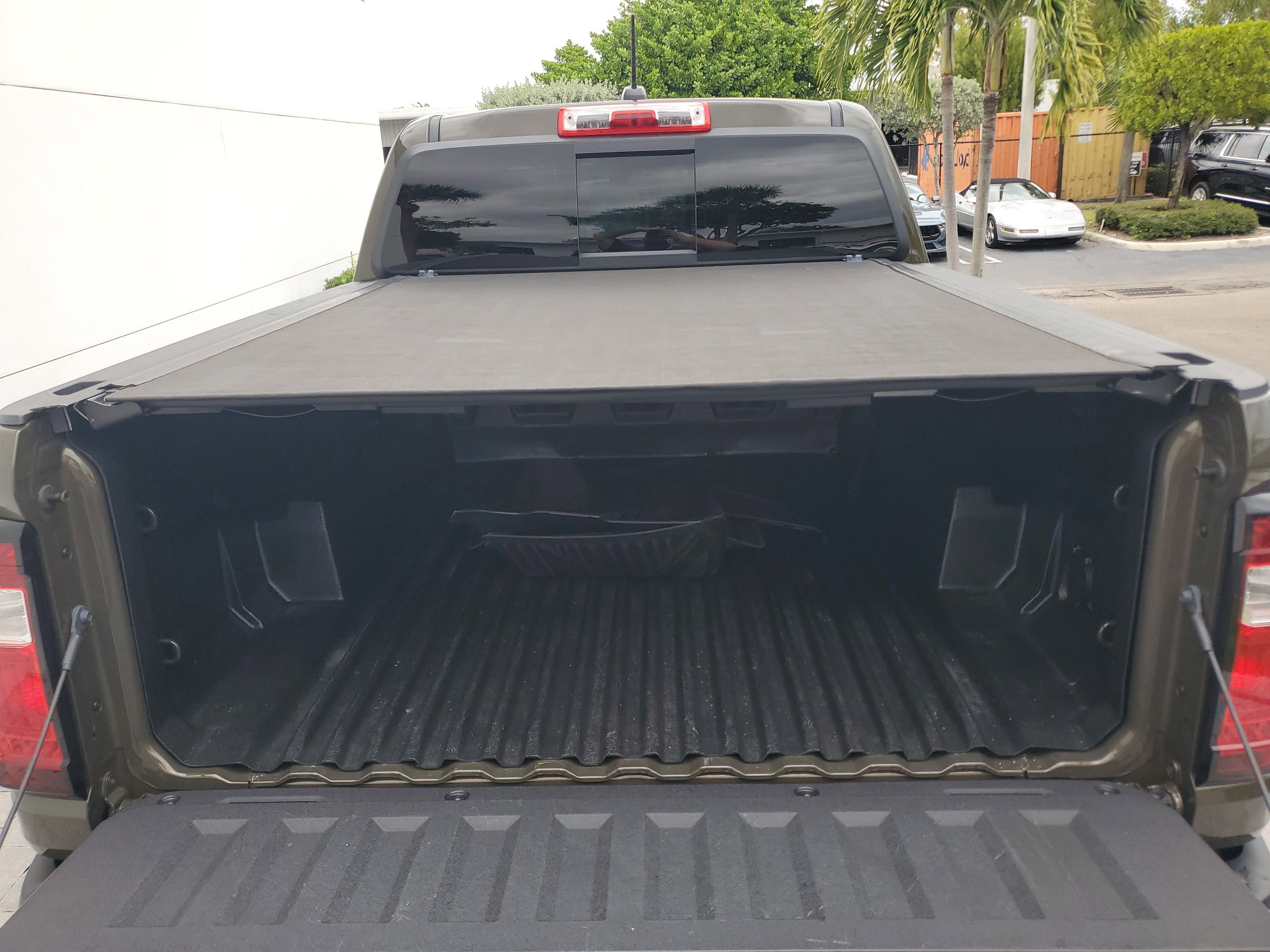 Used 2024 GMC Canyon AT4 w/ LPO, Off Road Lift Package image 9