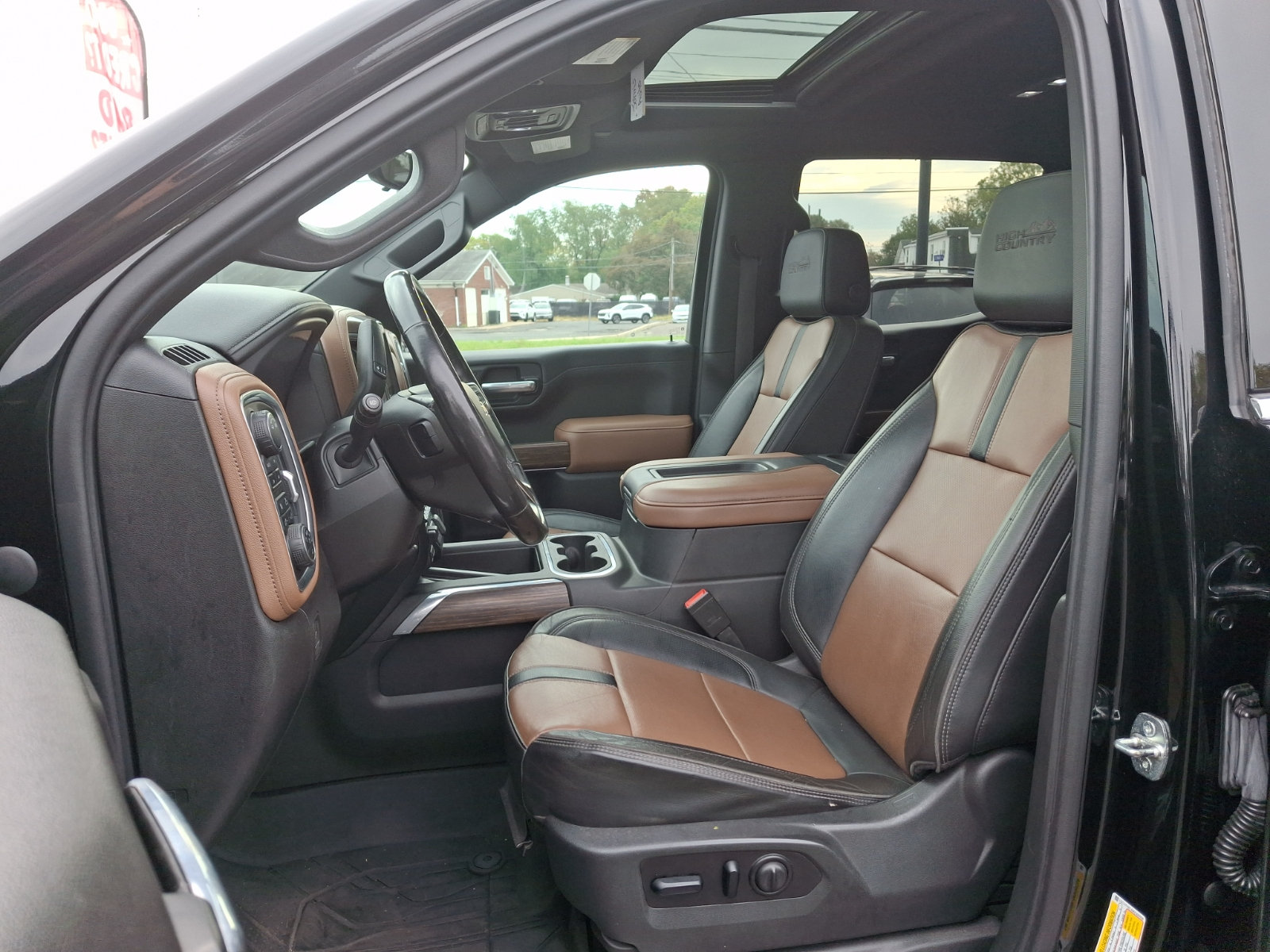 Used 2021 Chevrolet Silverado 1500 High Country w/ Technology Package AWD/4WD image 13