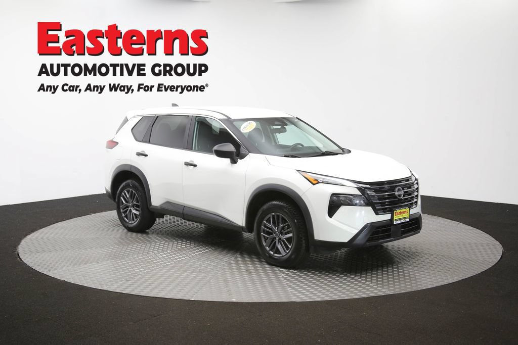 Used 2024 Nissan Rogue S AWD/4WD image 49