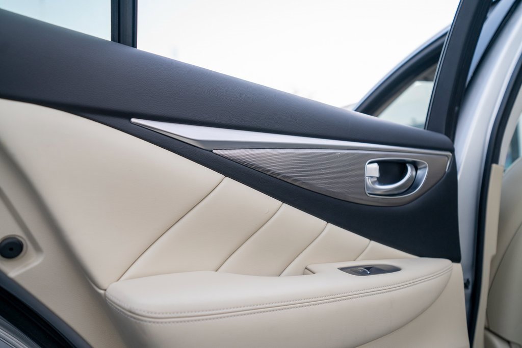 Used 2015 INFINITI Q50 Premium w/ Navigation Package image 34