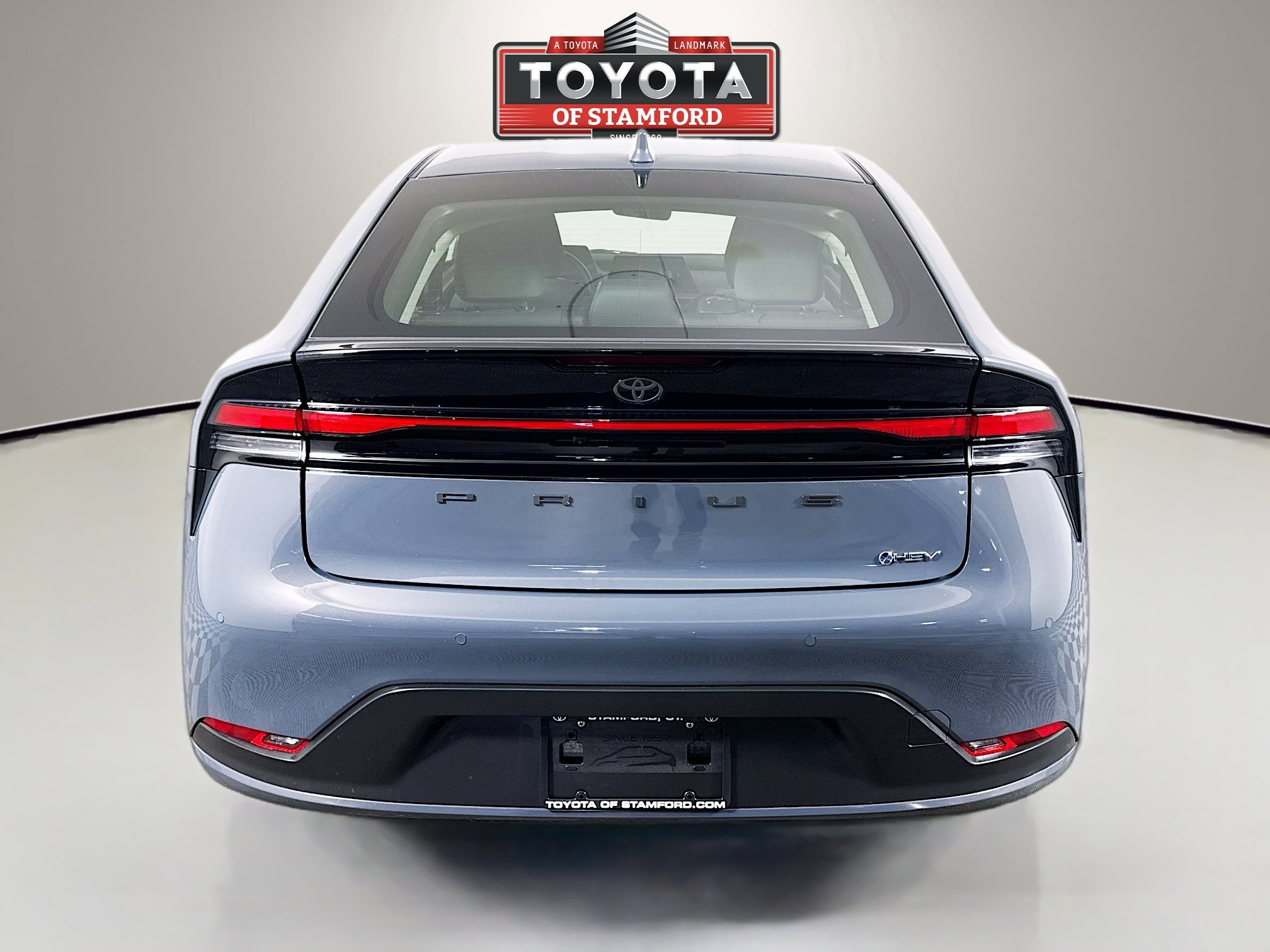 Used 2025 Toyota Prius LE image 6