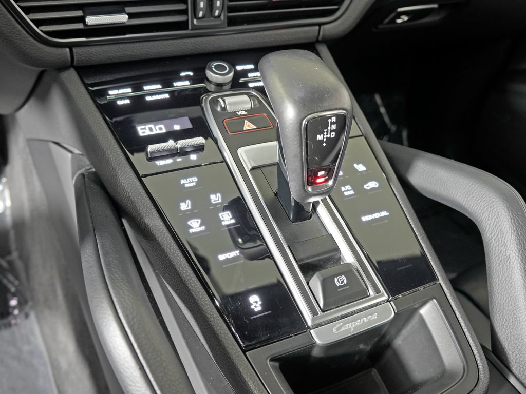Certified 2023 Porsche Cayenne AWD/4WD image 32