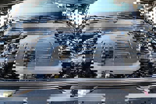 New 2025 Land Rover Discovery Dynamic SE image 30