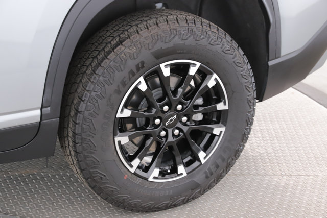 Used 2026 Chevrolet Traverse Z71 AWD/4WD image 14