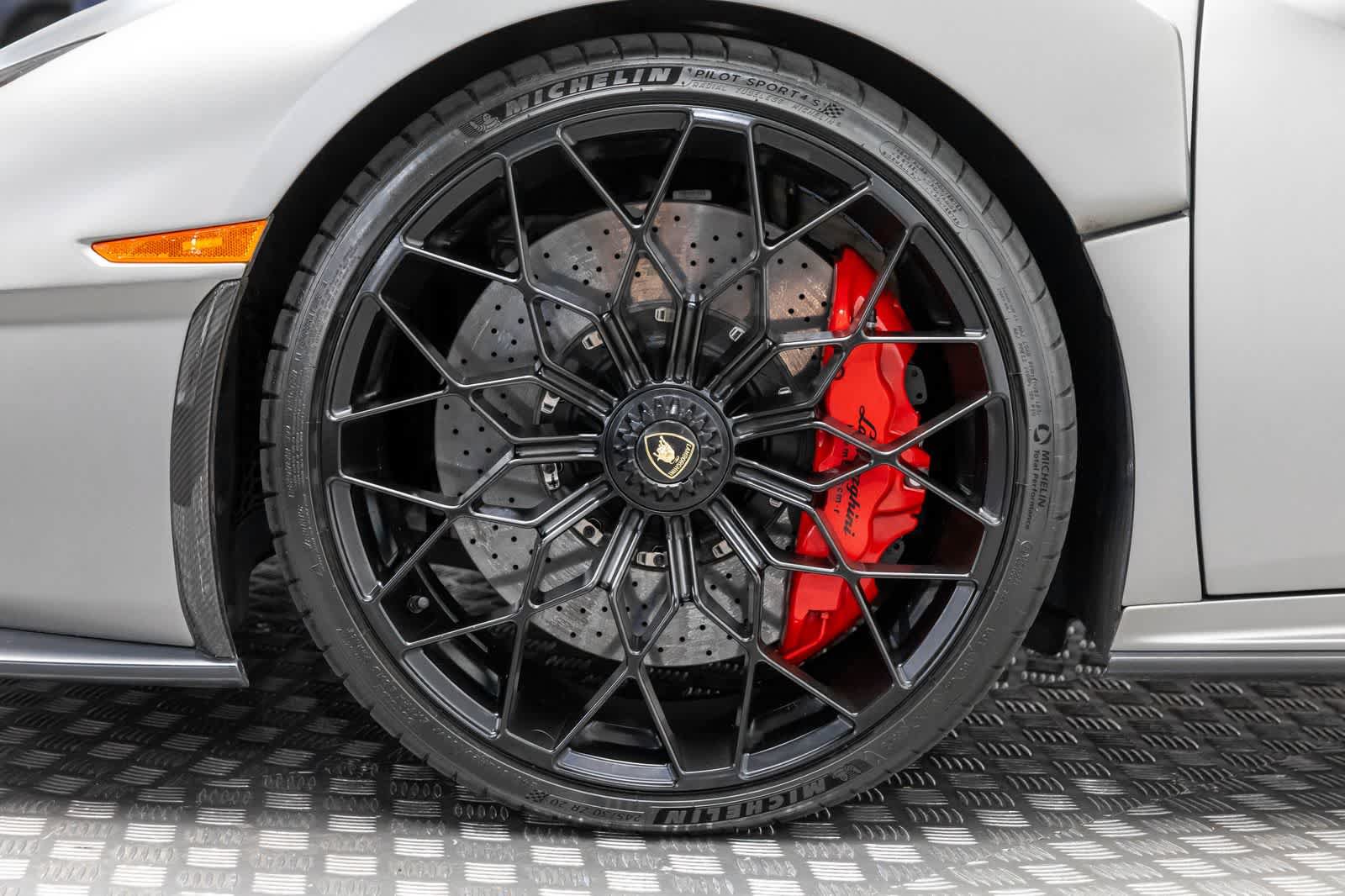 Used 2022 Lamborghini Huracan STO RWD image 57