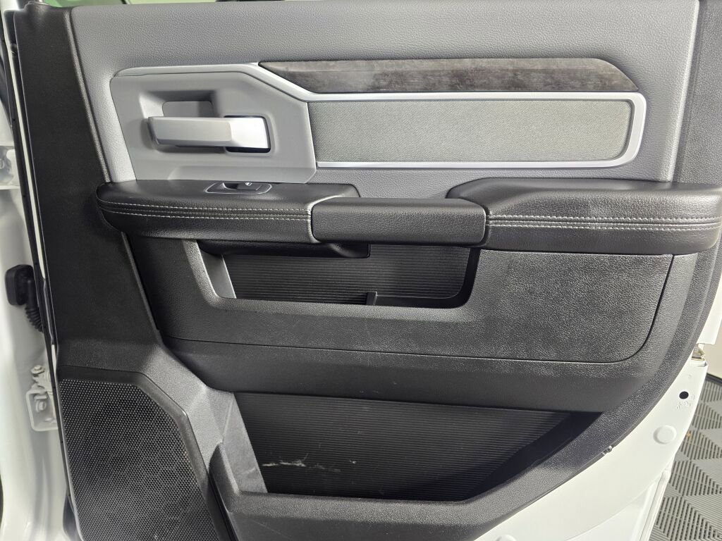 Used 2023 RAM 3500 Big Horn w/ Level 1 Equipment Group image 40