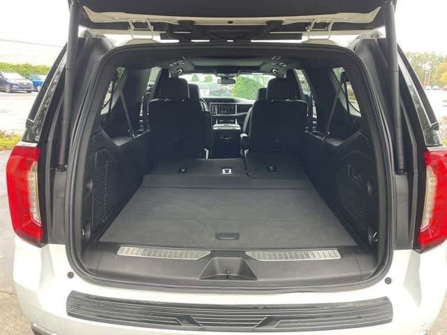 Used 2024 GMC Yukon XL Denali image 15