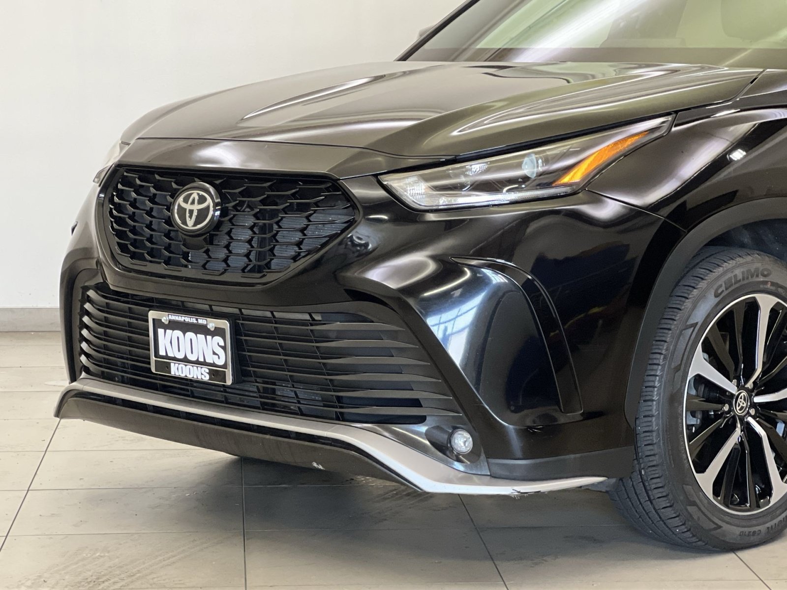 Used 2022 Toyota Highlander XSE AWD/4WD image 29