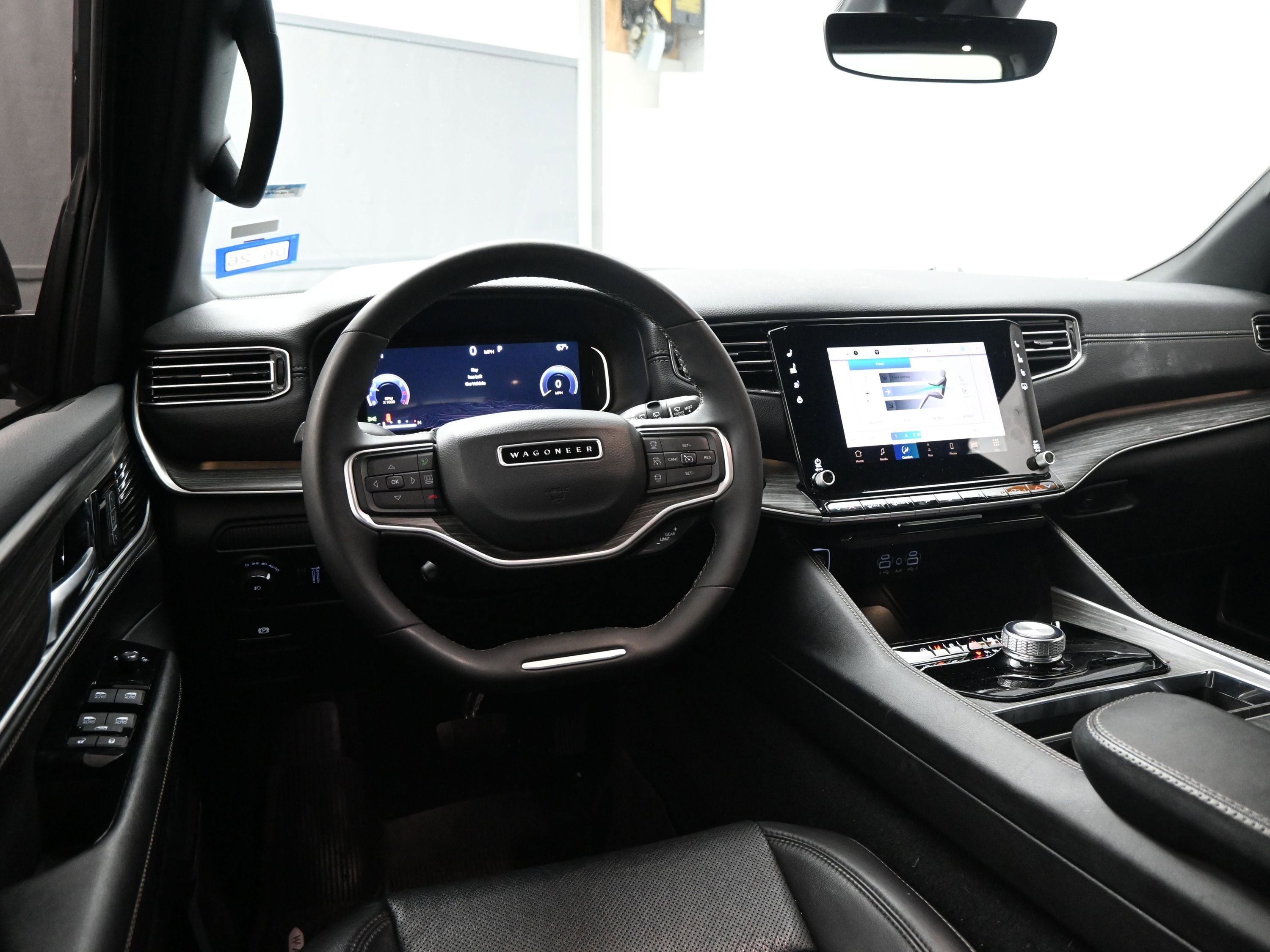 Used 2024 Jeep Wagoneer L Series II w/ Flexible Seating Group image 19