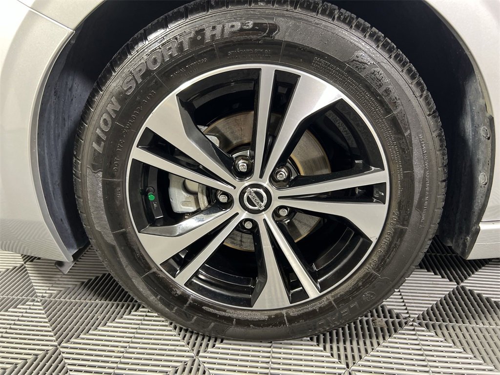 Certified 2023 Nissan Sentra SV image 18