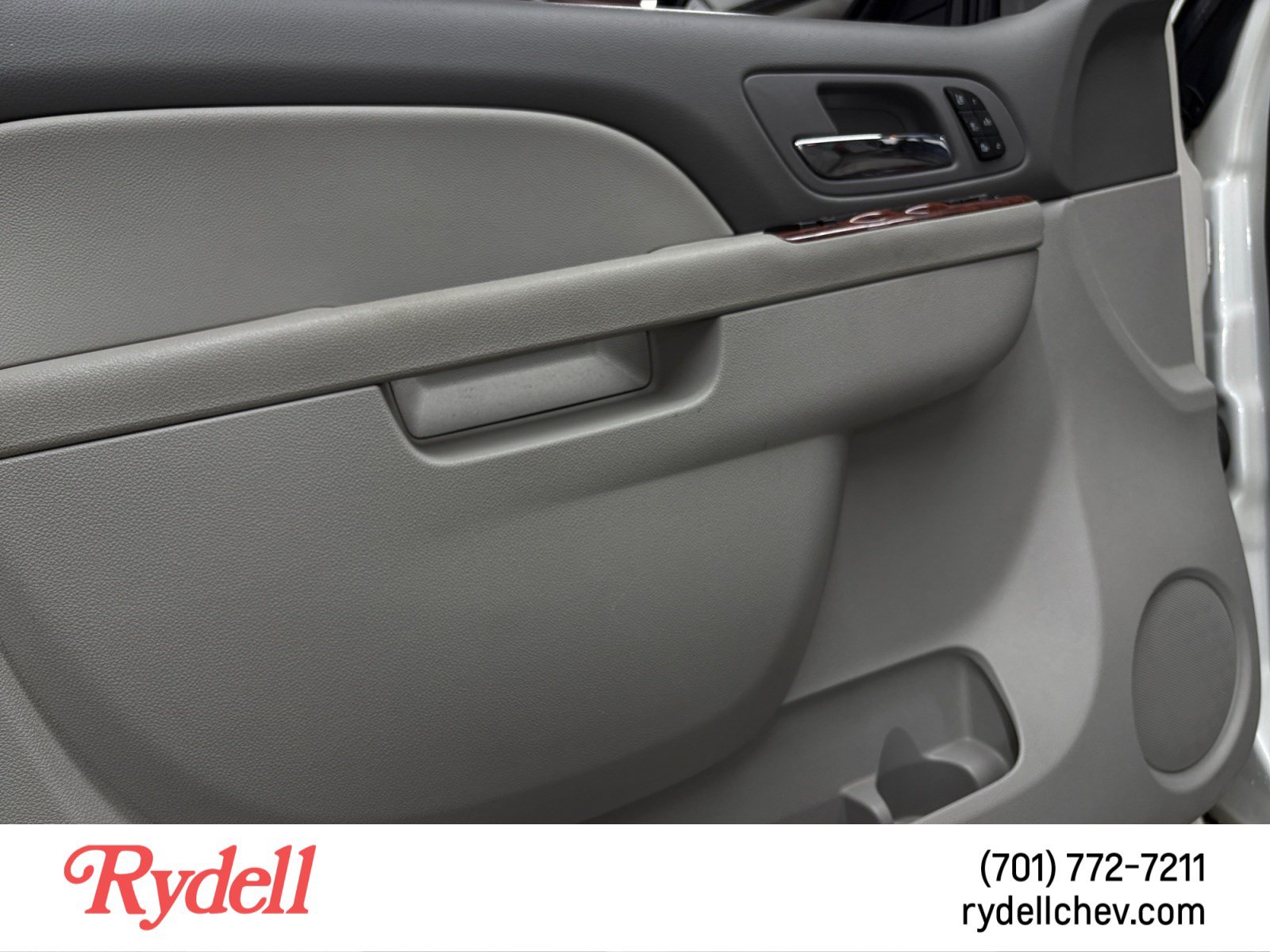 Used 2012 Chevrolet Avalanche LTZ AWD/4WD image 11