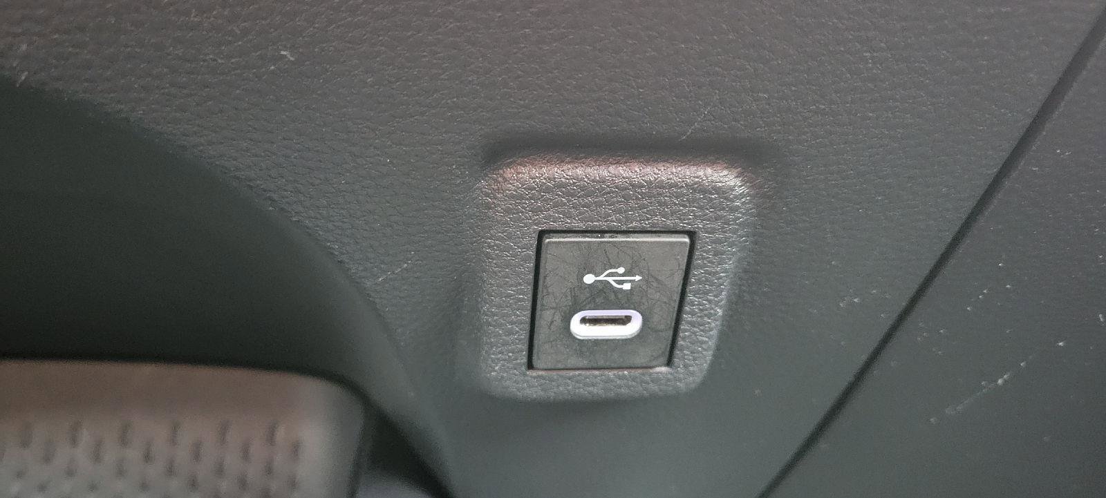 Used 2024 Toyota Corolla LE image 21