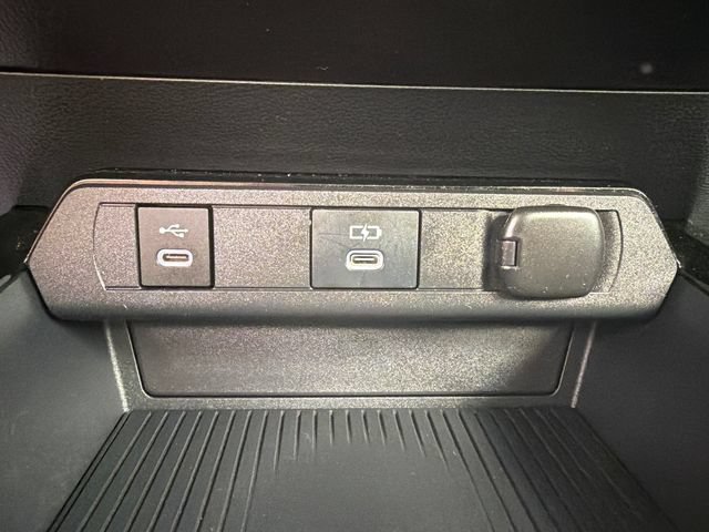 Used 2023 Toyota Prius Prime FWD image 34