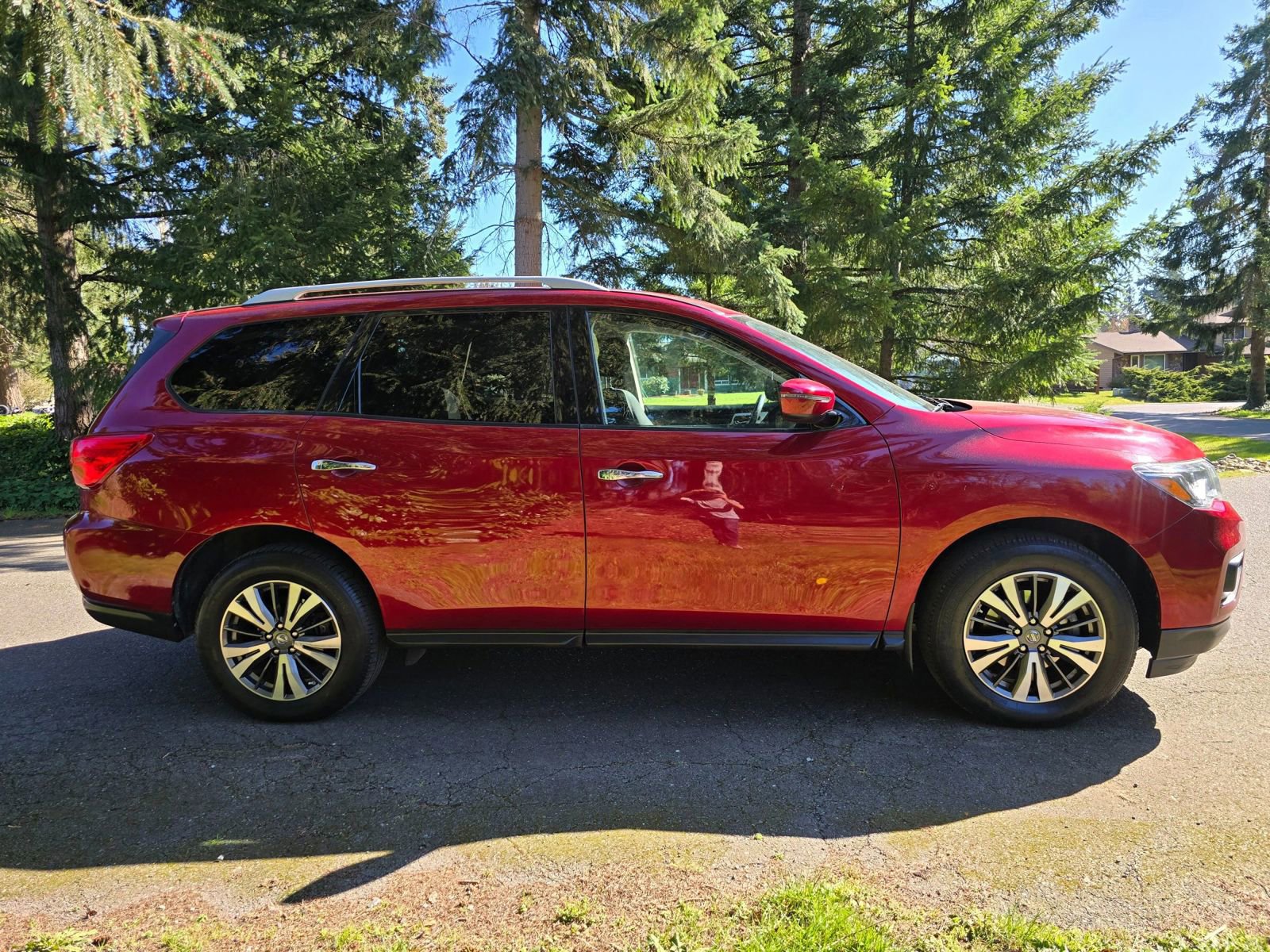 Used 2018 Nissan Pathfinder S AWD/4WD image 6