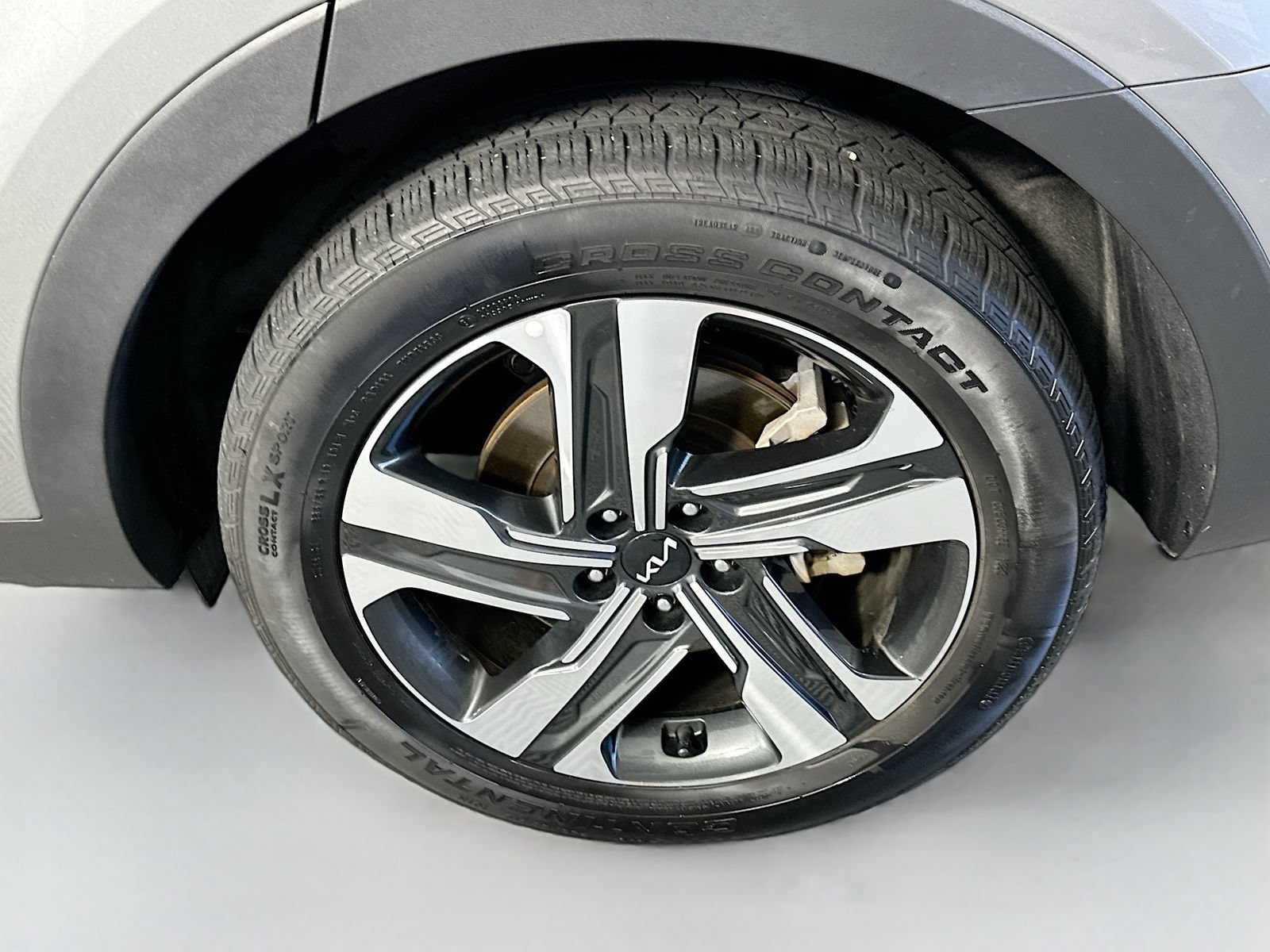 Used 2023 Kia Sorento EX AWD/4WD image 31