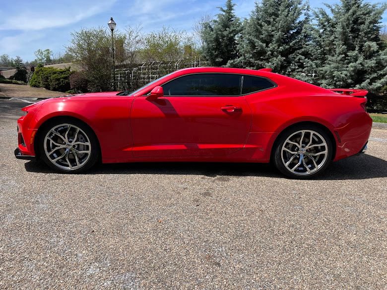 Used 2018 Chevrolet Camaro SS image 24