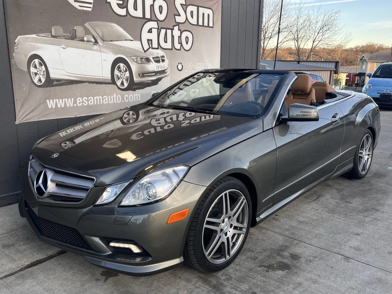 Used 2011 Mercedes-Benz E 550 Cabriolet image 1