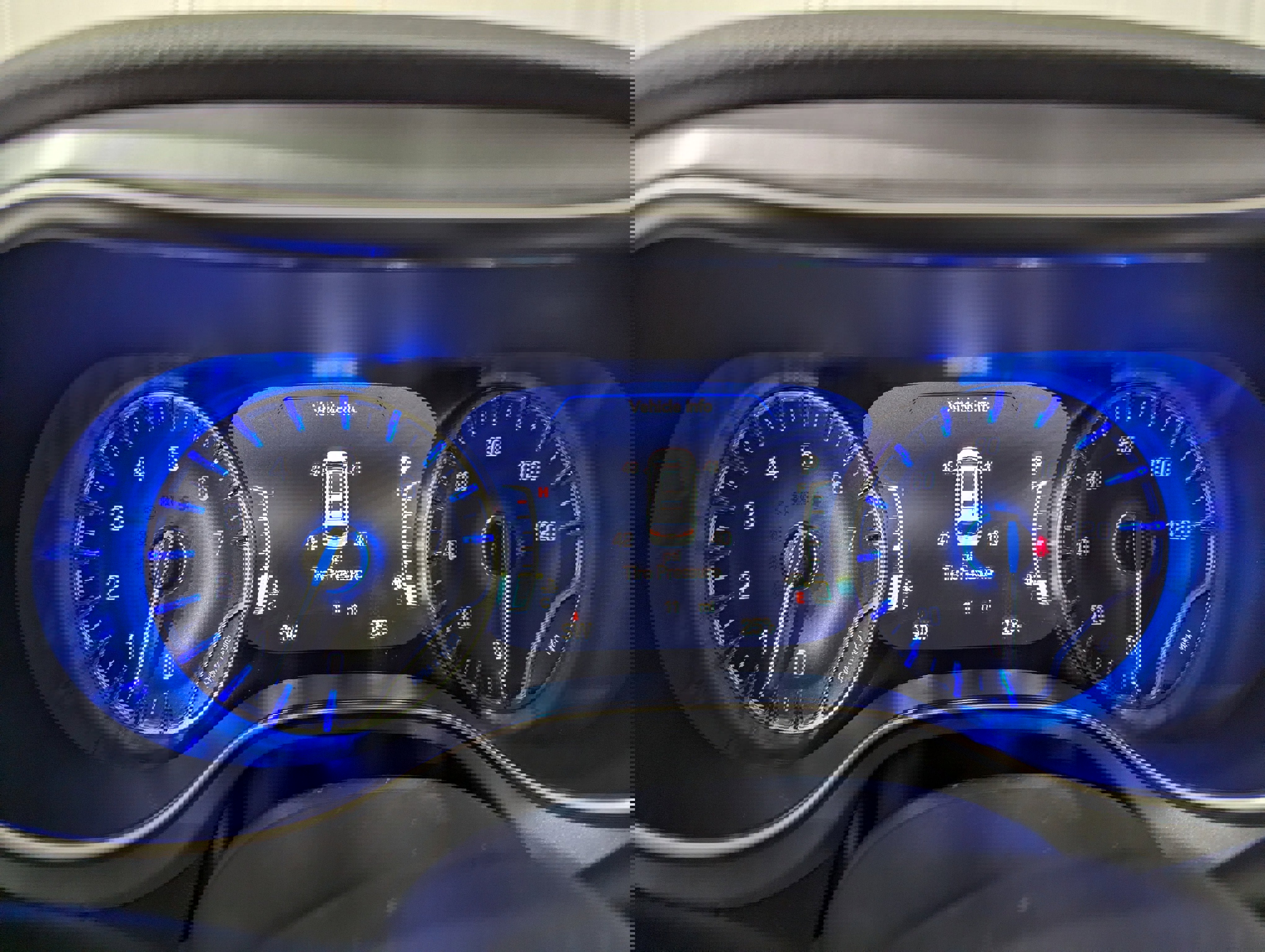 New 2026 Chrysler Pacifica Limited w/ Trailer Tow Group image 19