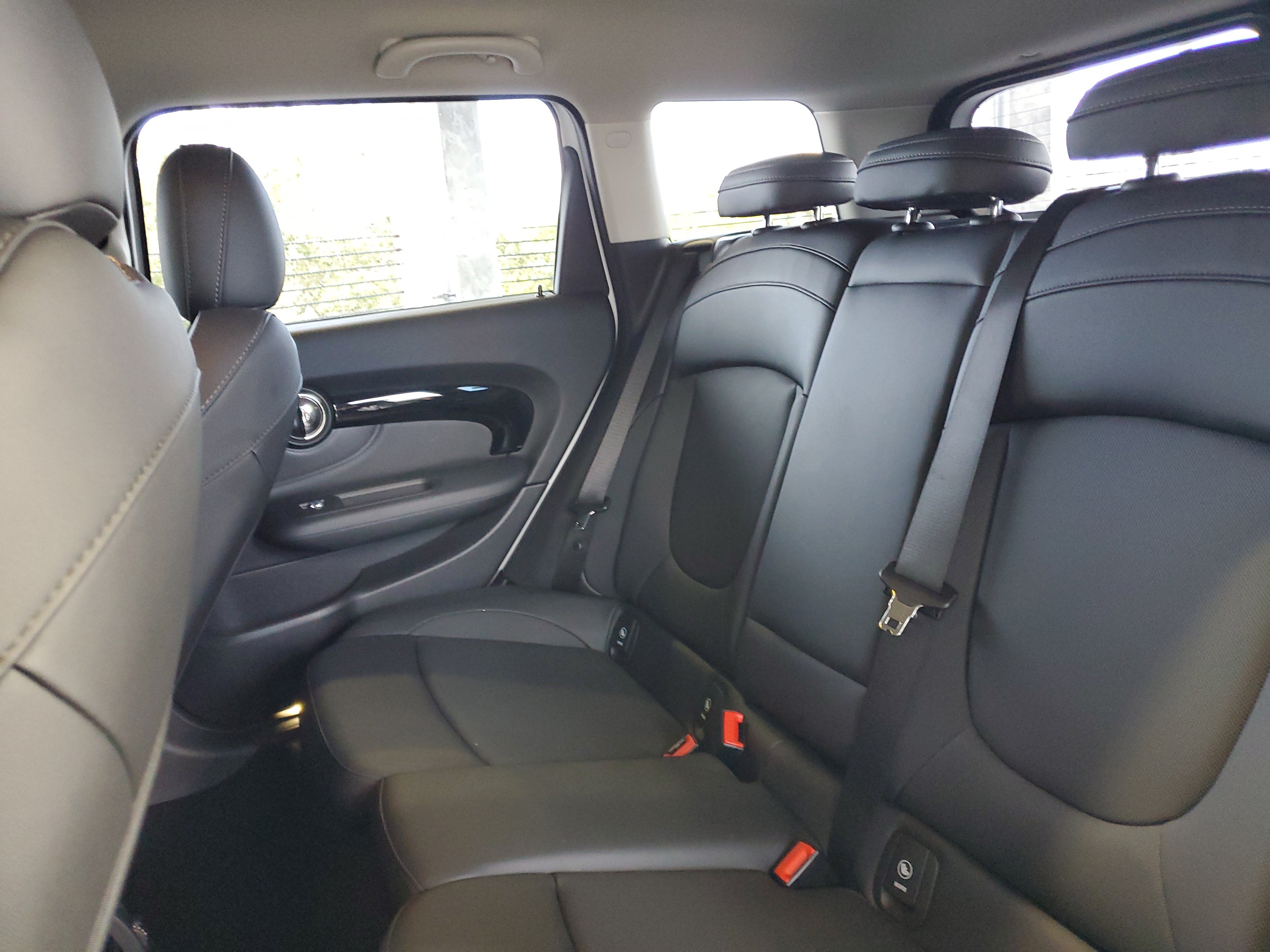 Used 2023 MINI Cooper Clubman S FWD image 8
