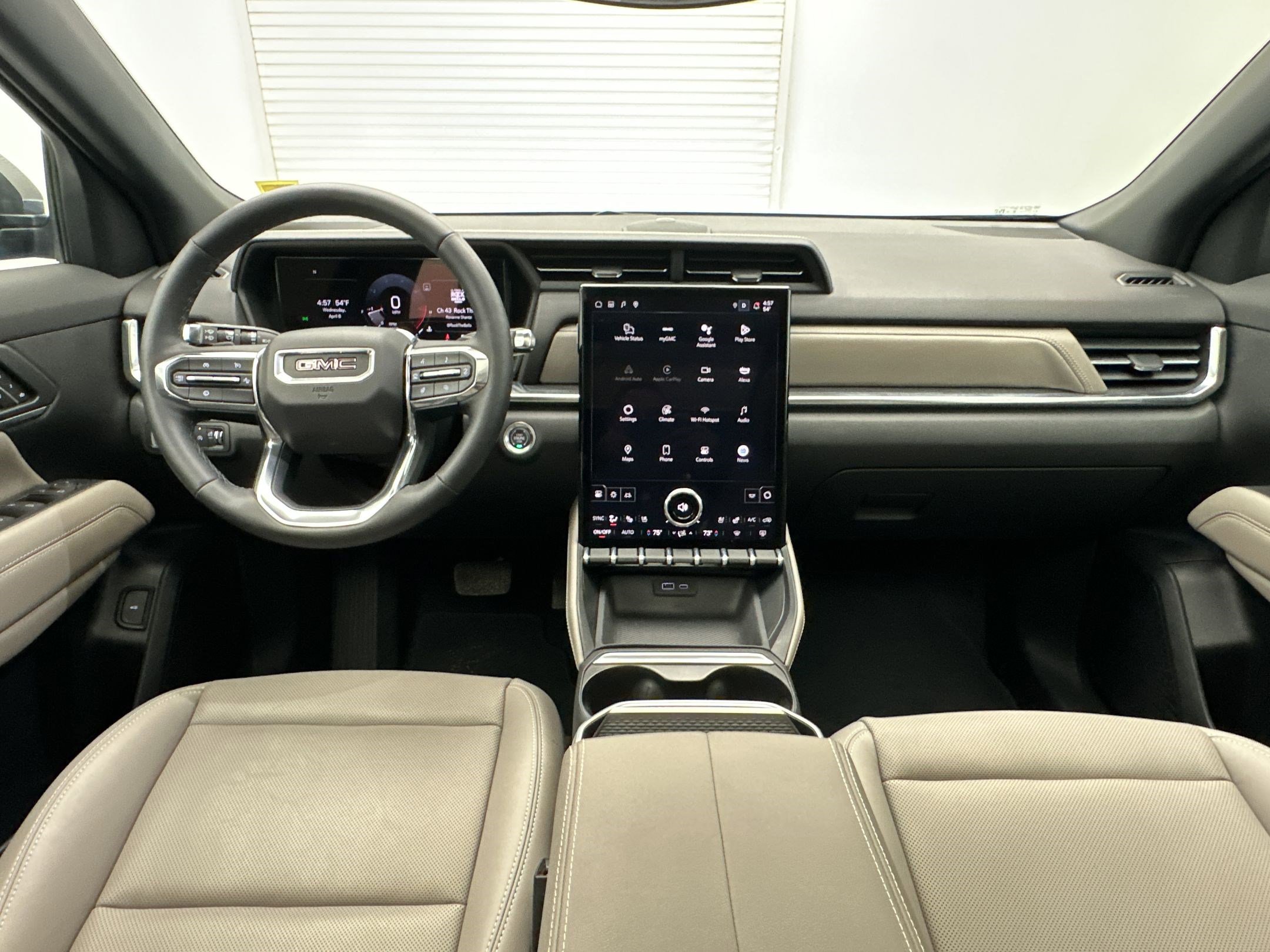 Certified 2025 GMC Terrain Elevation w/ Elevation Premium Package AWD/4WD image 16