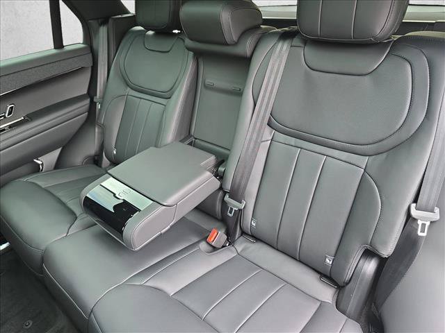 New 2026 Land Rover Range Rover Sport Dynamic SE AWD/4WD image 14