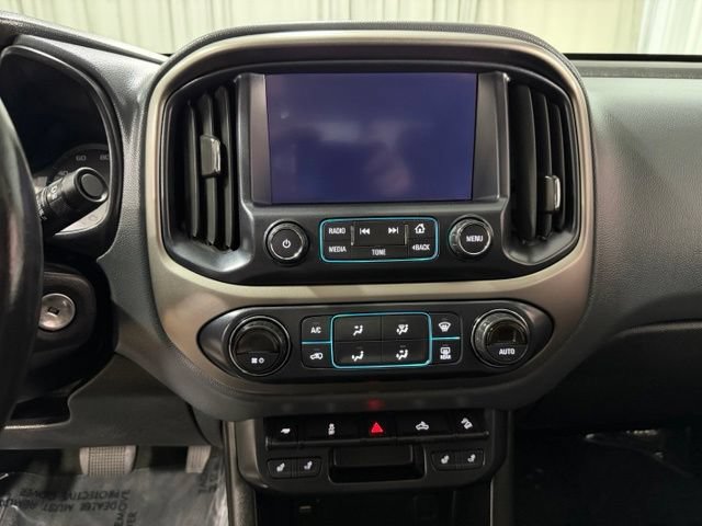 Used 2018 Chevrolet Colorado Z71 w/ Z71 Midnight Edition AWD/4WD image 12