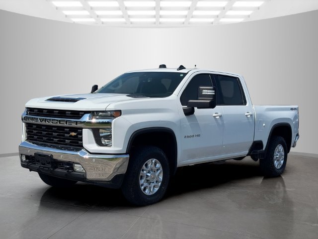 Used 2022 Chevrolet Silverado 2500 LT w/ Convenience Package AWD/4WD image 3
