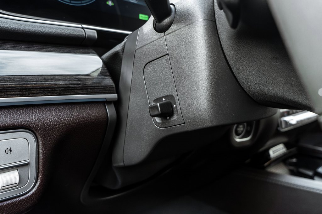 Used 2020 Mercedes-Benz GLS 450 4MATIC image 22