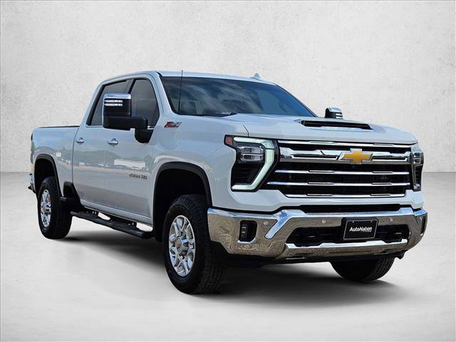 Used 2024 Chevrolet Silverado 2500 LTZ w/ LTZ Convenience Package image 3