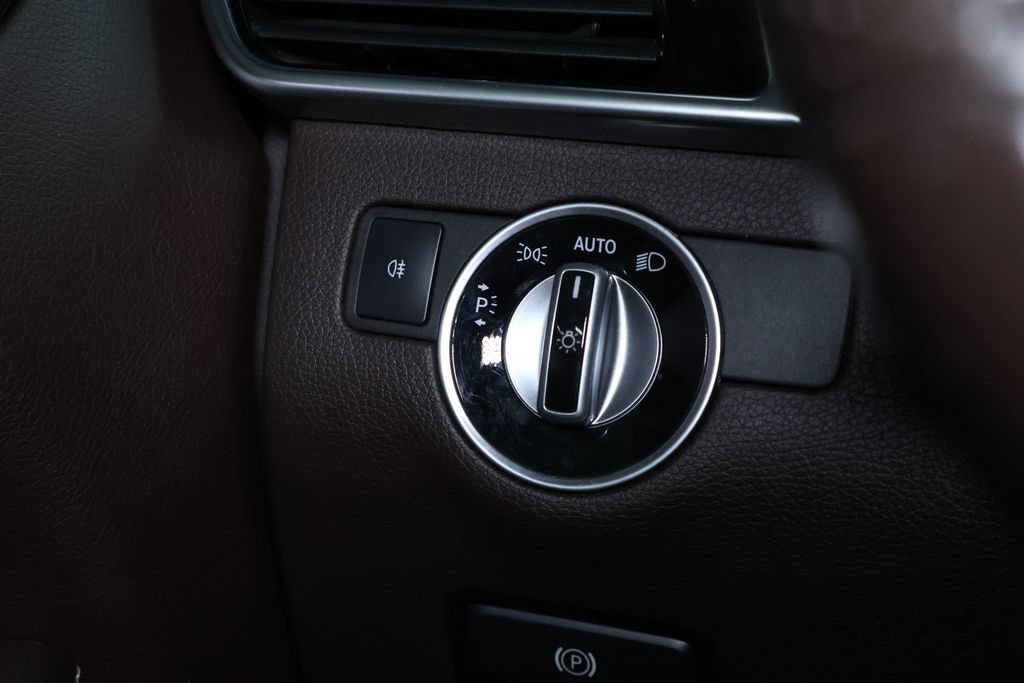 Used 2019 Mercedes-Benz GLS 450 4MATIC image 27