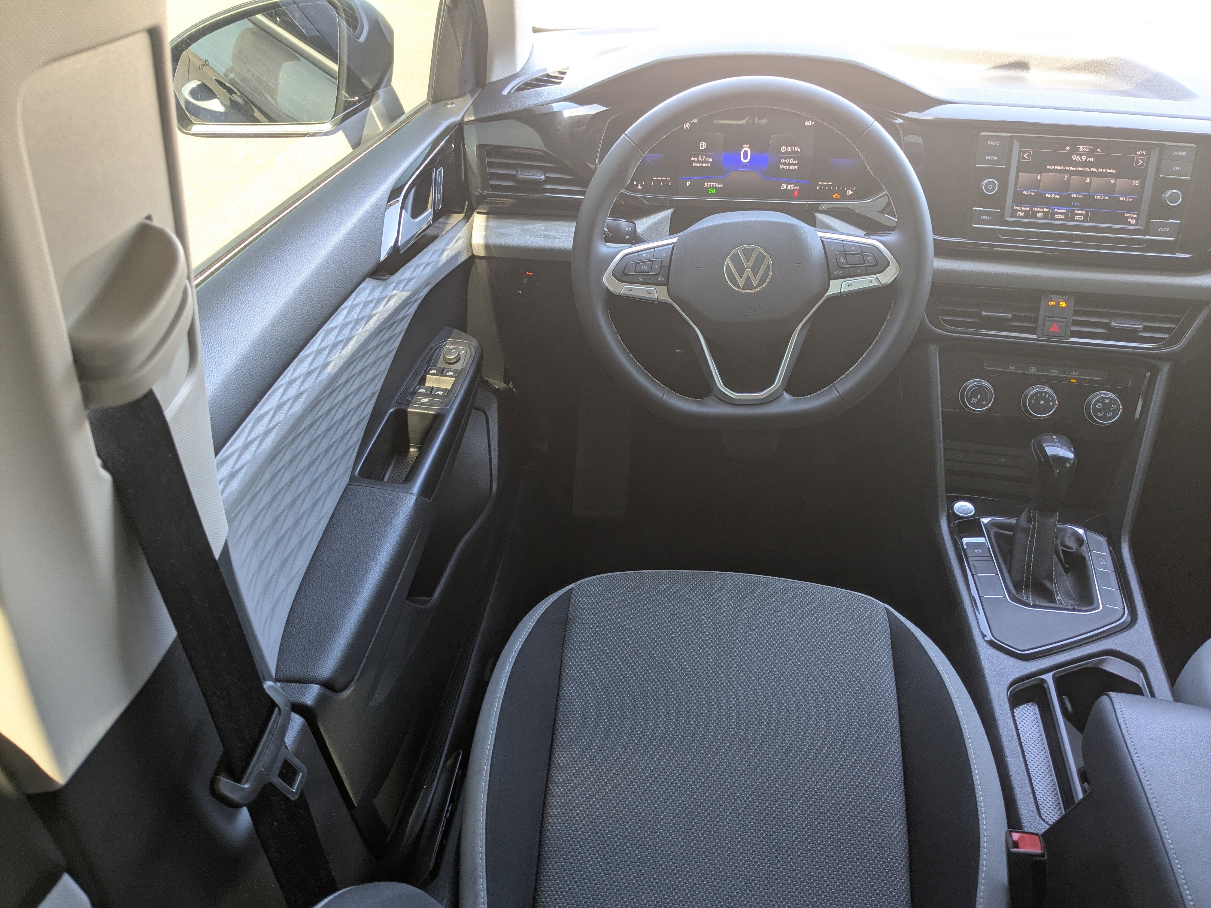 Used 2023 Volkswagen Taos S image 19