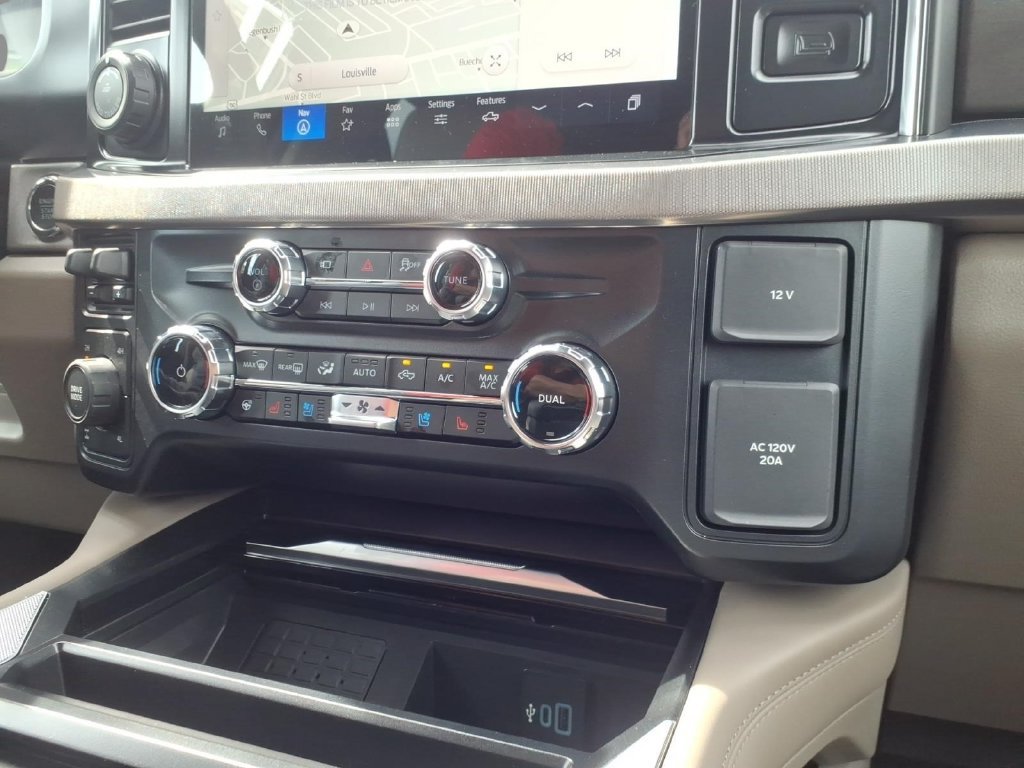 New 2027 Ford F350 Platinum w/ Platinum Plus Package AWD/4WD image 26