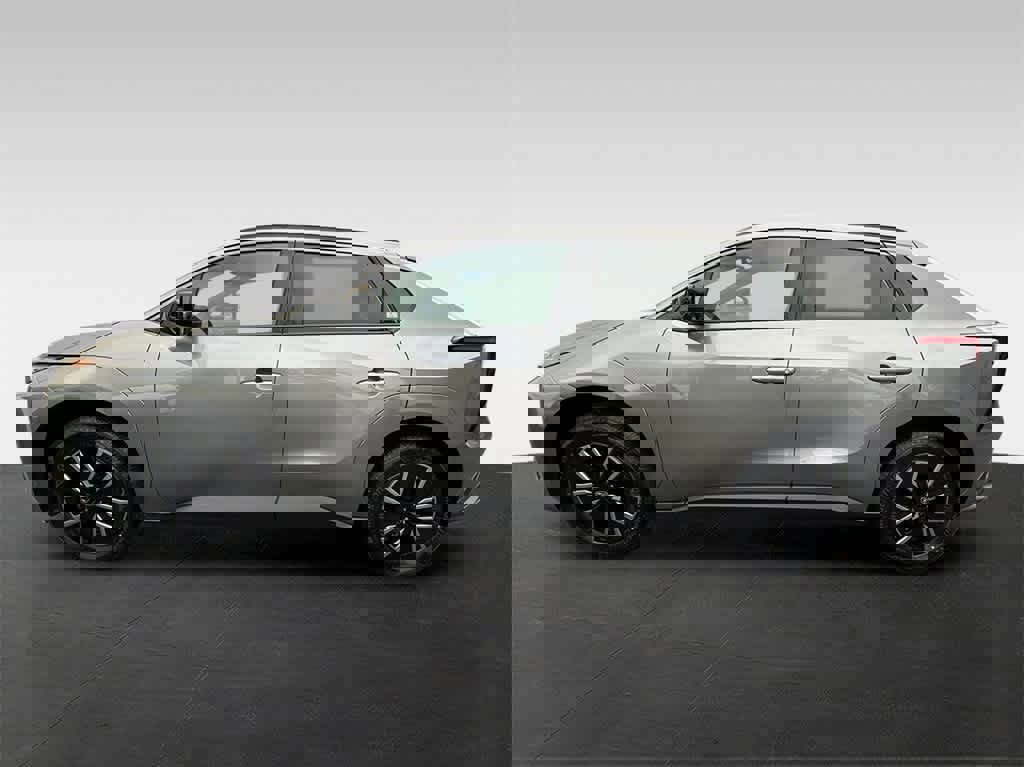 New 2026 Subaru Solterra Premium image 3