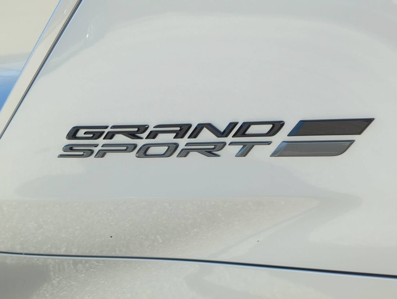 New 2027 Chevrolet Corvette Grand Sport w/ Z52 Sport Performance Package RWD image 5