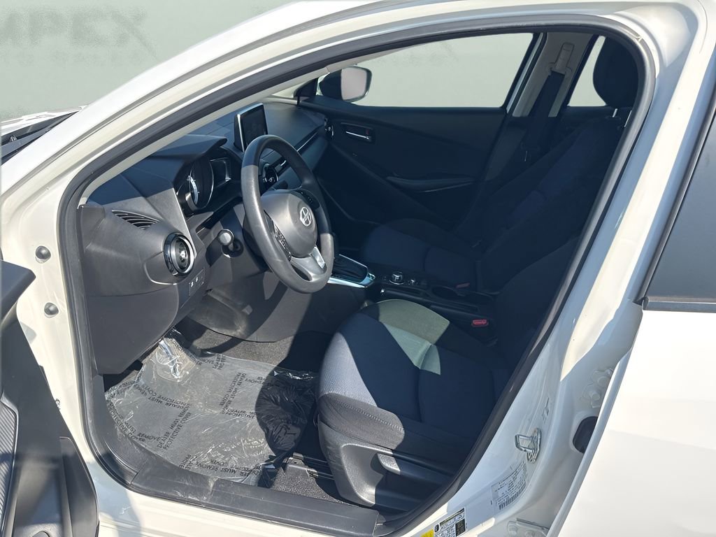 Used 2016 Scion iA FWD image 9