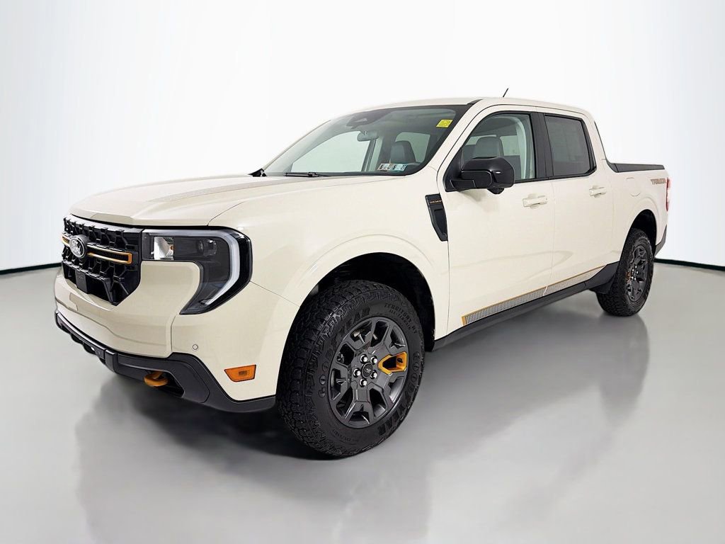 Used 2025 Ford Maverick Tremor AWD/4WD image 3