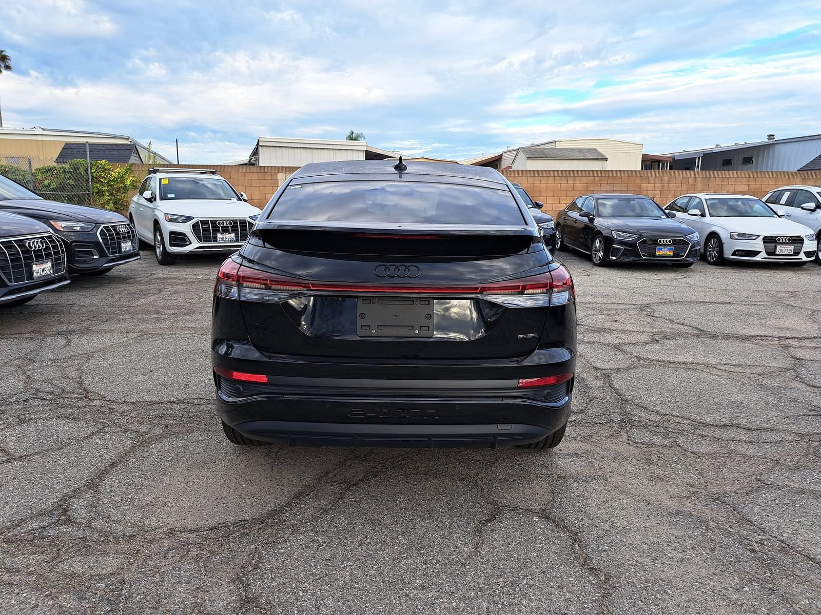 Used 2022 Audi Q4 e-tron Premium Plus AWD/4WD image 6