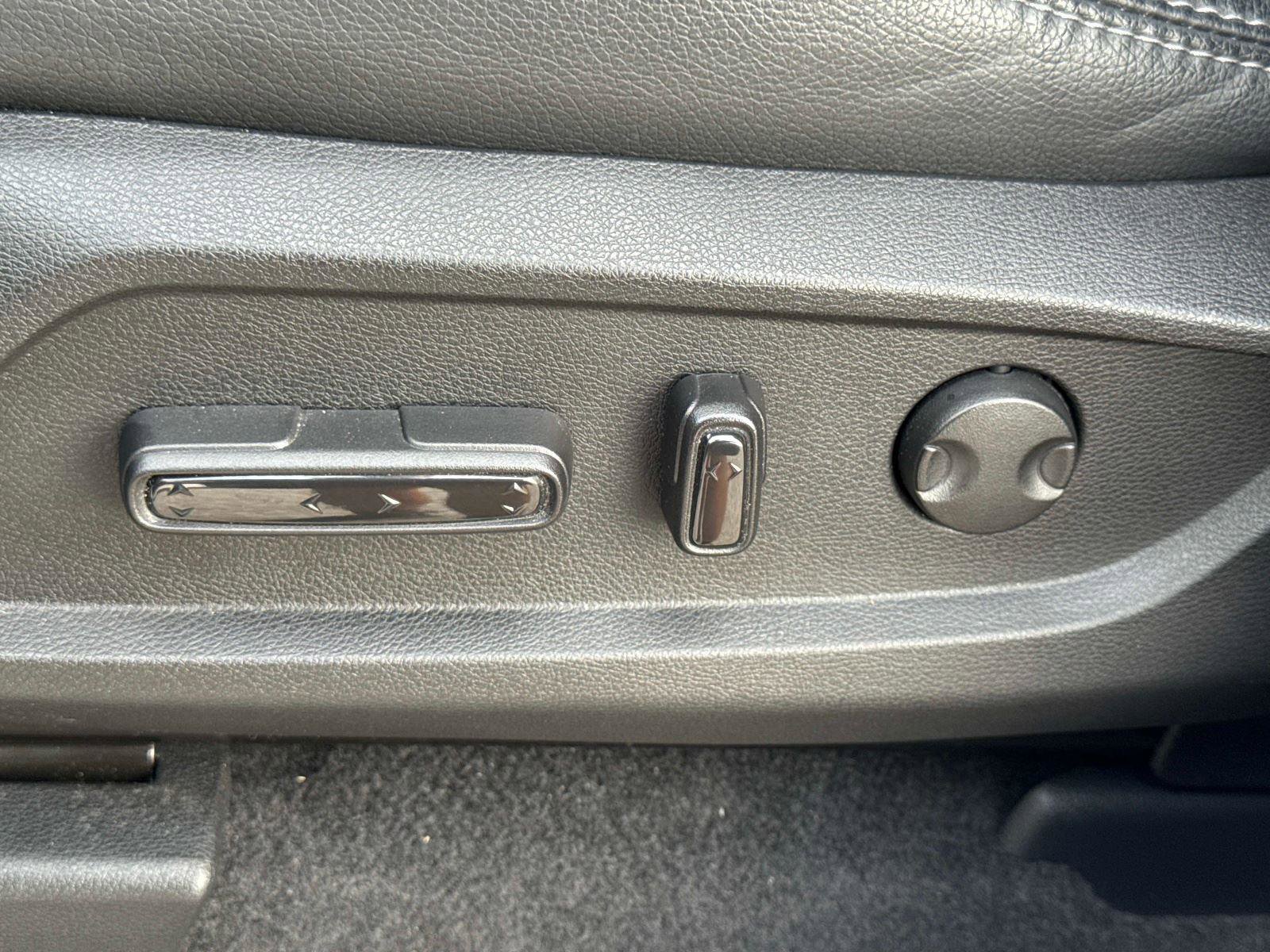 Certified 2024 Honda Pilot Touring image 22