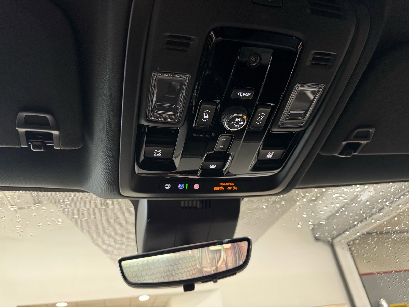 New 2026 GMC Yukon XL AT4 w/ AT4 Premium Plus Package AWD/4WD image 22