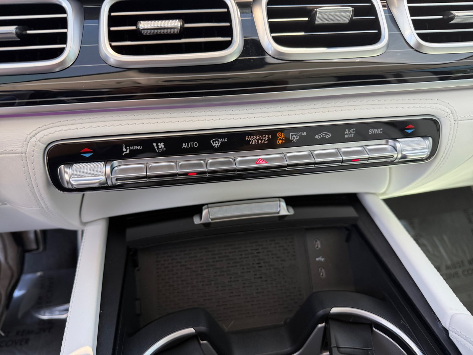 Certified 2026 Mercedes-Benz Maybach GLS 600 4MATIC image 31
