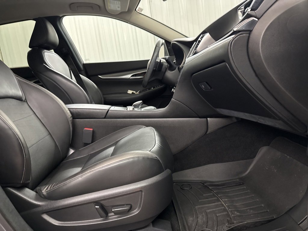 Used 2022 INFINITI QX50 Luxe image 31
