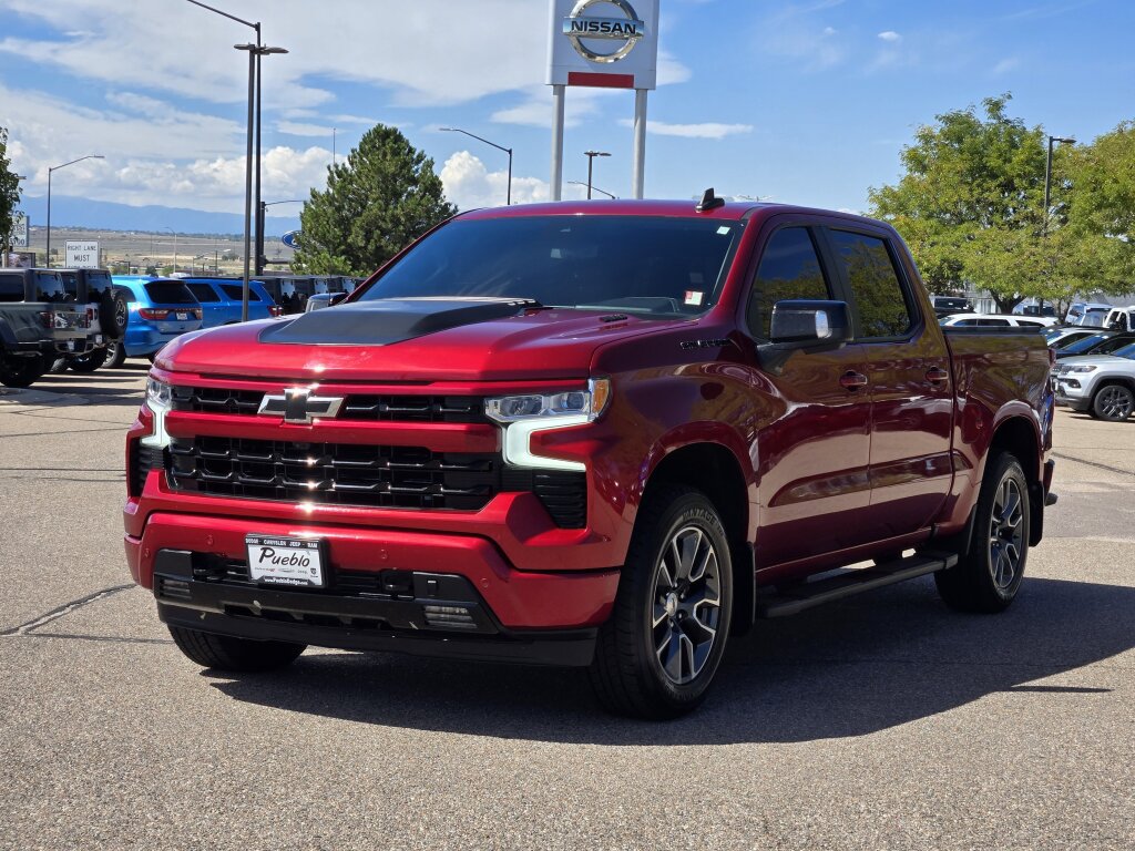 Used 2024 Chevrolet Silverado 1500 RST AWD/4WD image 5
