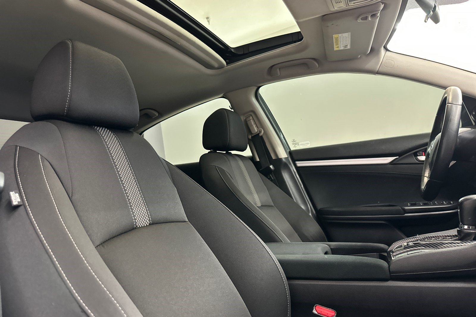 Used 2019 Honda Civic EX image 30