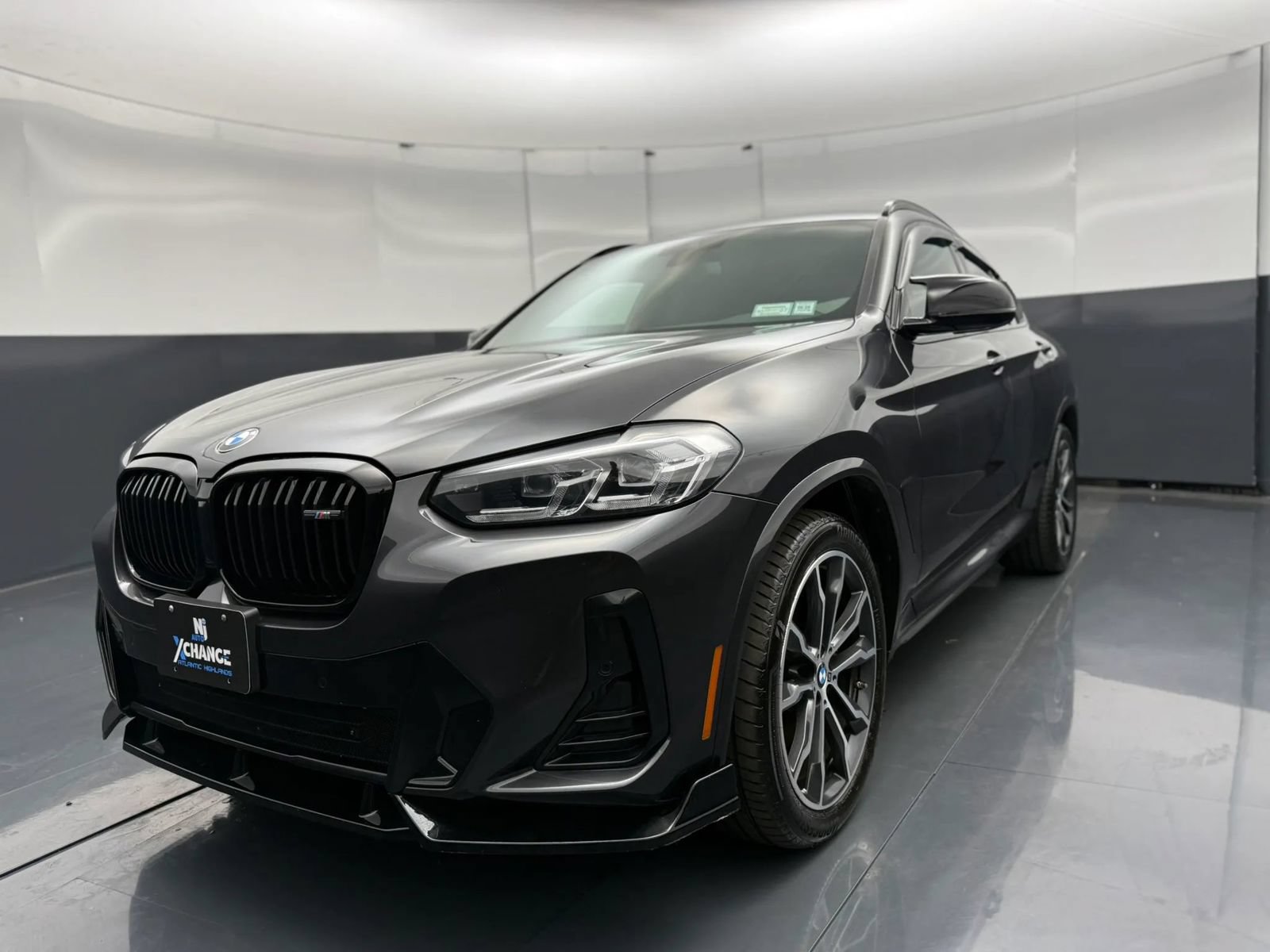 Used 2023 BMW X4 M40i AWD/4WD image 3