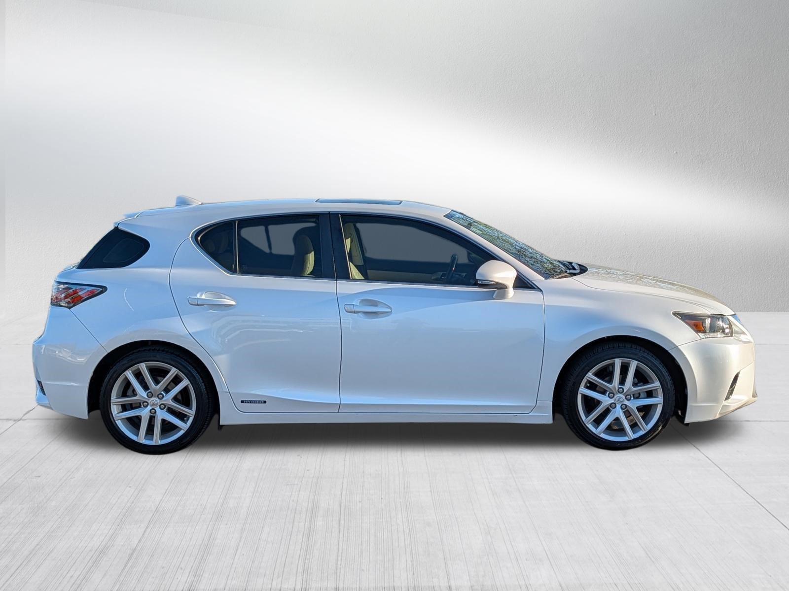 Used 2015 Lexus CT 200h FWD image 8